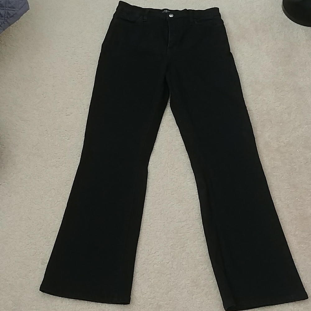 NYDJ Black Bootcut Jeans!